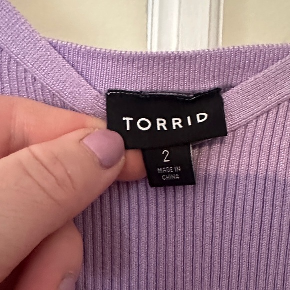 torrid Lavender Ribbed V-Neck Tank - Picture 2 of 7